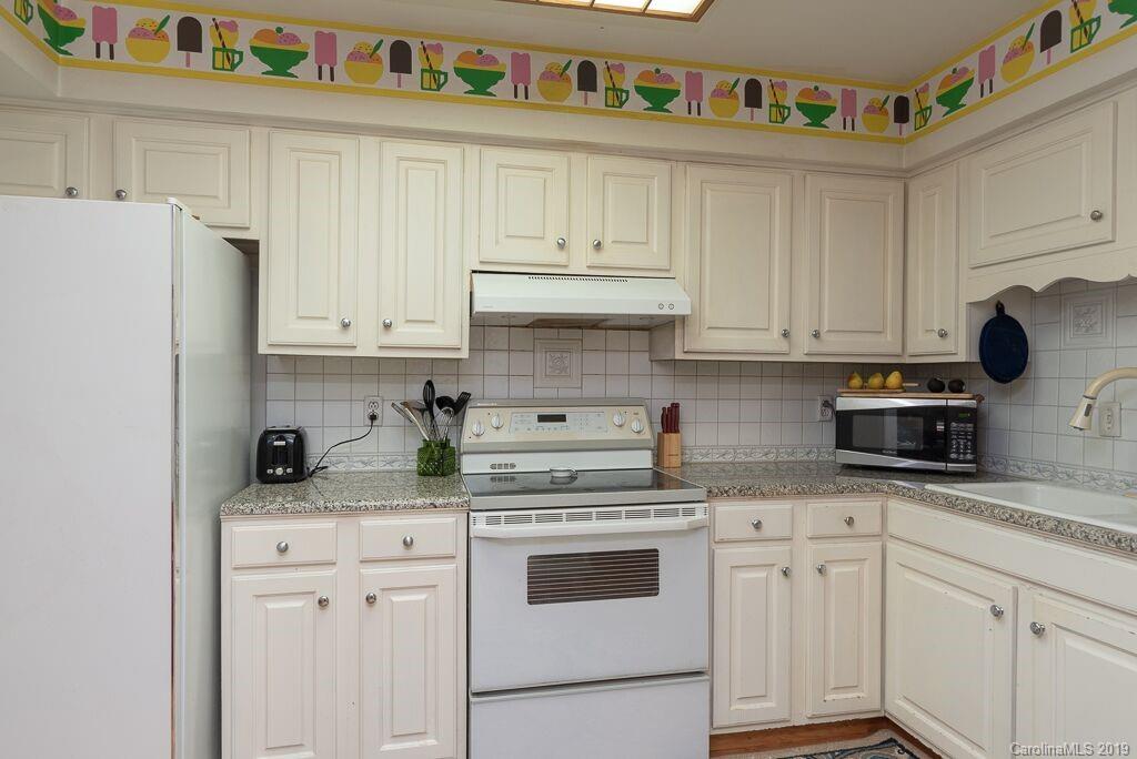 7032 Quail Hill Road Charlotte, NC 28210 - Photo 8 of 18