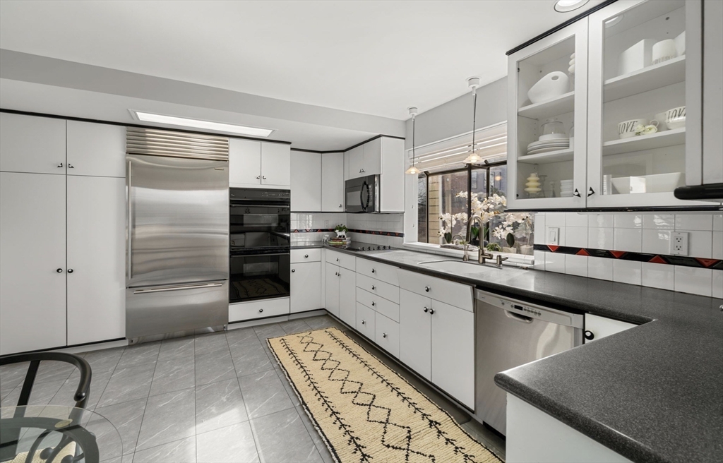 2 Rolleston Road Marblehead, MA 01945 - Photo 12 of 41