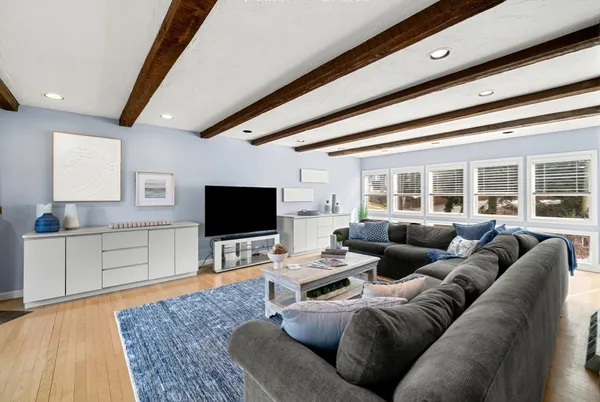 $1,295,000 | 2 Rolleston Road, Marblehead, MA 01945