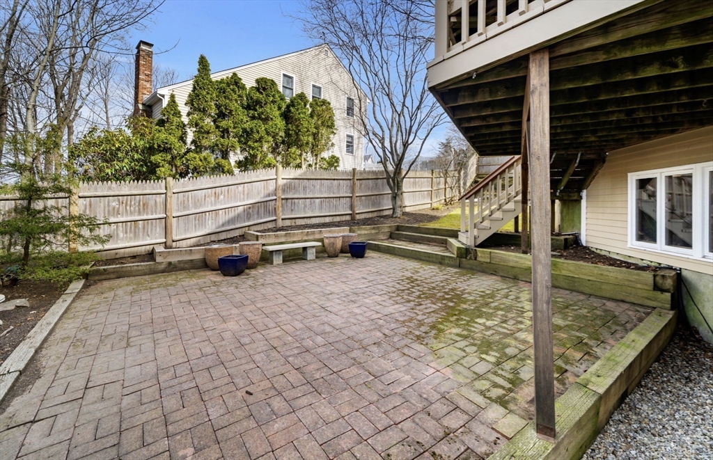 2 Rolleston Road Marblehead, MA 01945 - Photo 8 of 41