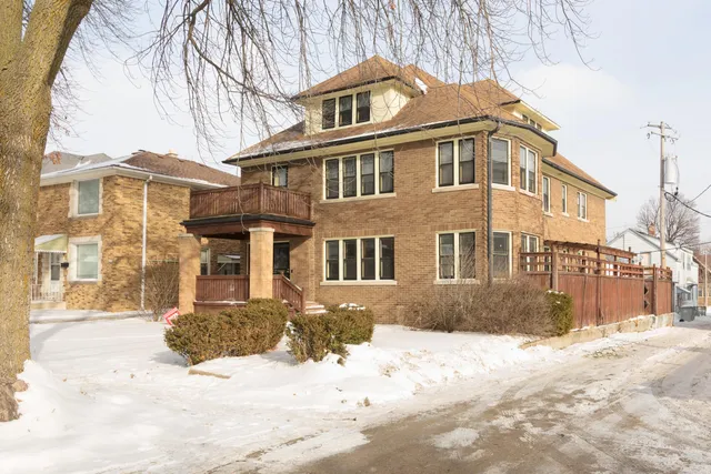 $379,000 | 2320 North 56th Street, Unit 2322, Milwaukee, WI 53210