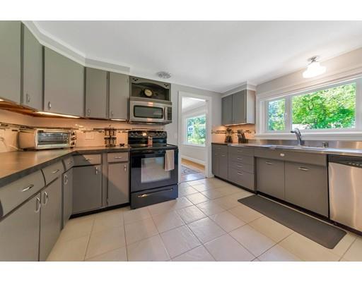 38 Kingoke Lane Springfield, MA 01129 - Photo 11 of 42 Gallery Image 11