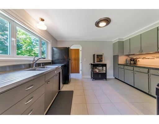 38 Kingoke Lane Springfield, MA 01129 - Photo 13 of 42 Gallery Image 13