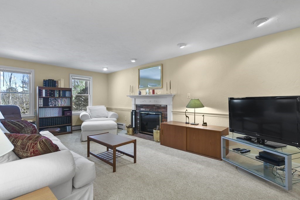 12 Valentine Road Hopkinton, MA 01748 - Photo 21 of 42 Gallery Image 21
