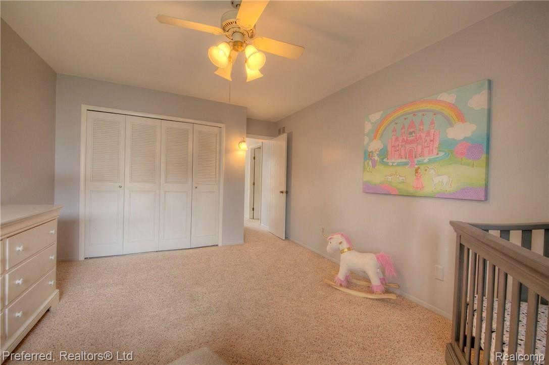 23233 Farmington Road Farmington, MI 48336 - Photo 33 of 41 P35.jpg