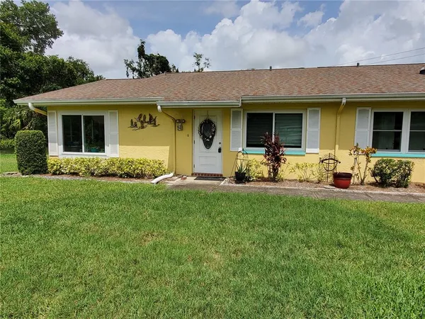 $1,500 | 1907 Canterbury Lane, Unit 14, Sun City Center, FL 33573