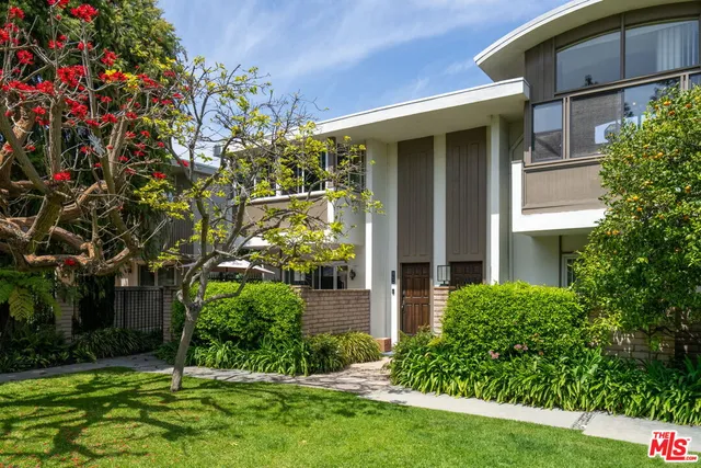 $1,349,000 | 4764 La Villa Marina, Unit A, Marina del Rey, CA 90292