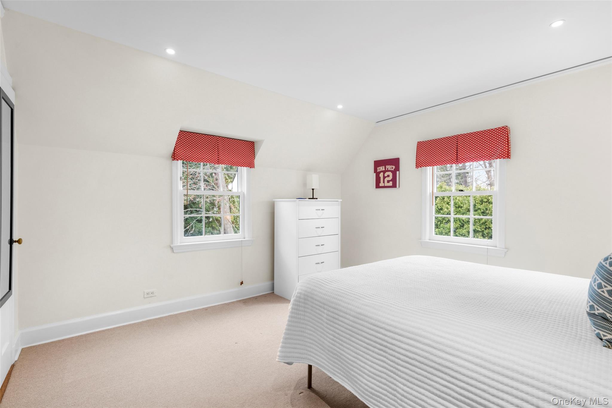 111 Berrian Road New Rochelle, NY 10804 - Photo 20 of 33 a bedroom with a bed and a window