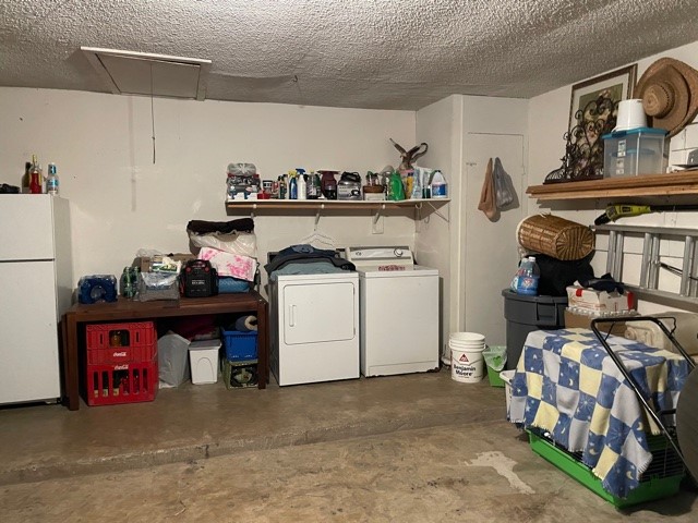 801 Old Austin Pflugerville Road Pflugerville, TX 78660 - Photo 10 of 24 a utility room with sink dryer and washer