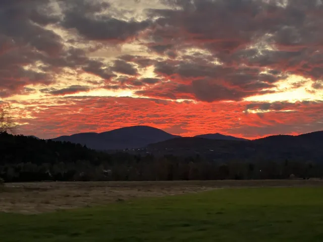 $1,590,000 | 858 Alpine View Road, Stowe, VT 05672