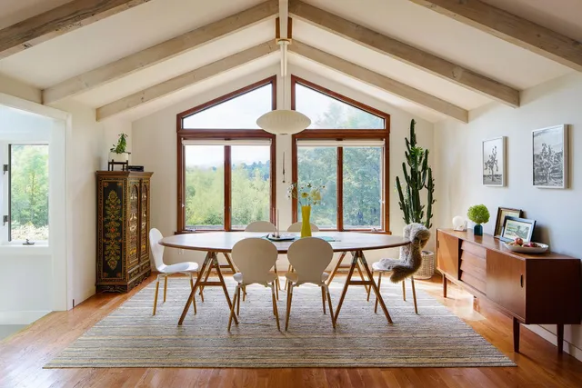 $1,590,000 | 858 Alpine View Road, Stowe, VT 05672