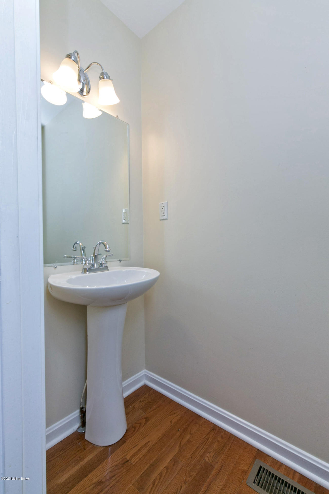 10019 Rimfire Road Louisville, KY 40291 - Photo 18 of 42 main floor powder room