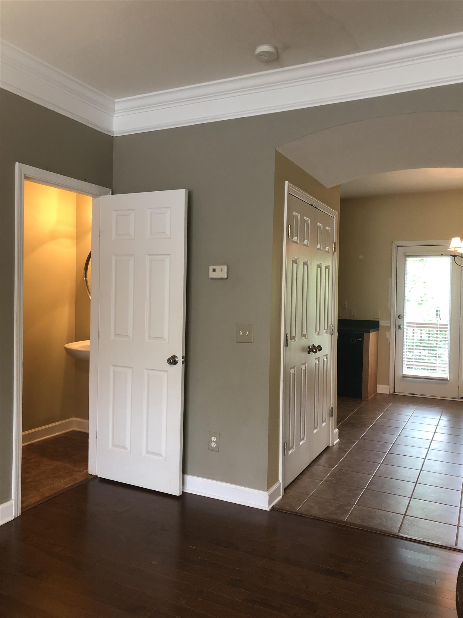 3535 Bell Road, Unit 804 Nashville, TN 37214 - Photo 4 of 15 half-bath off of living room