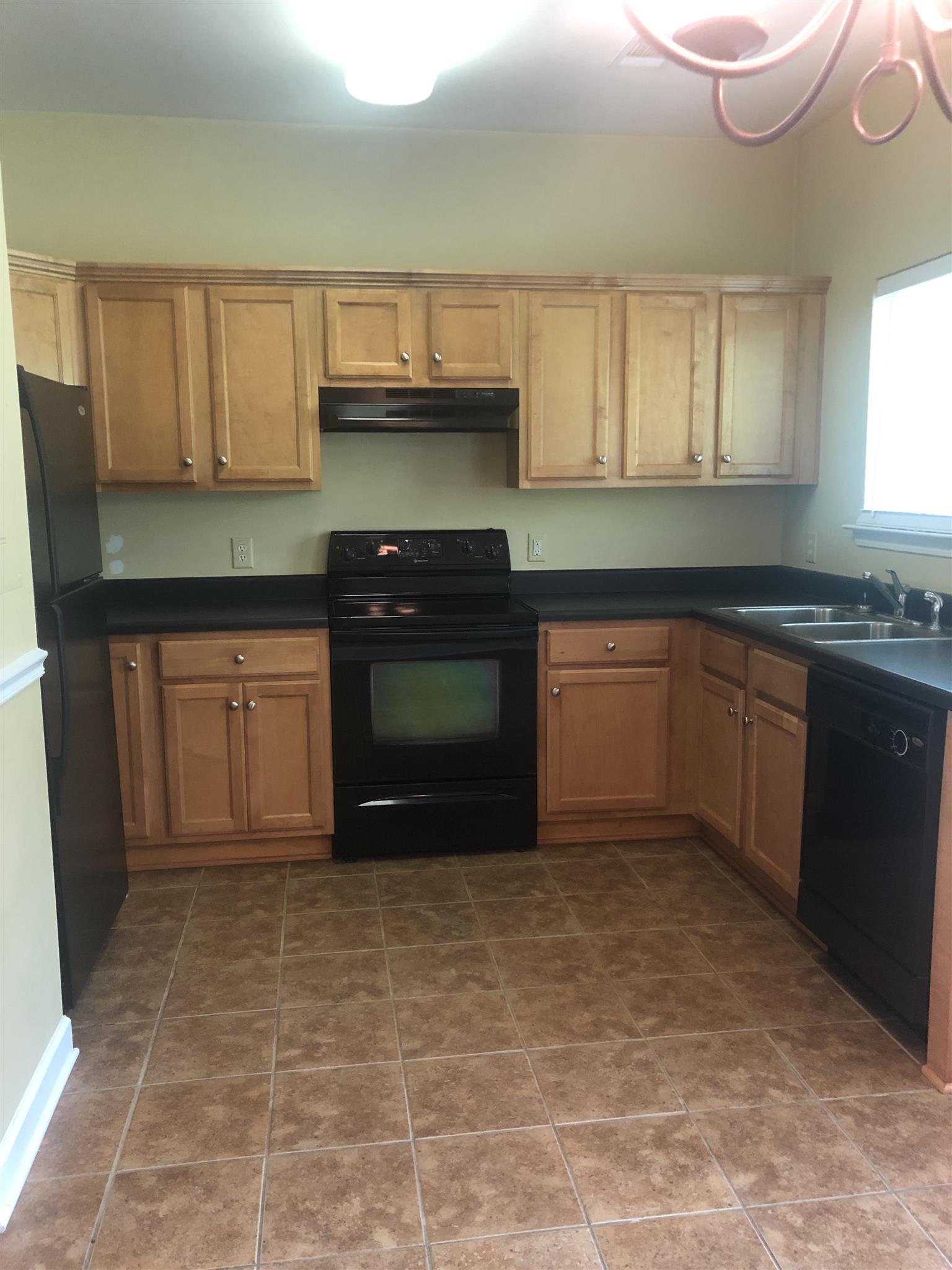 3535 Bell Road, Unit 804 Nashville, TN 37214 - Photo 7 of 15 kitchen