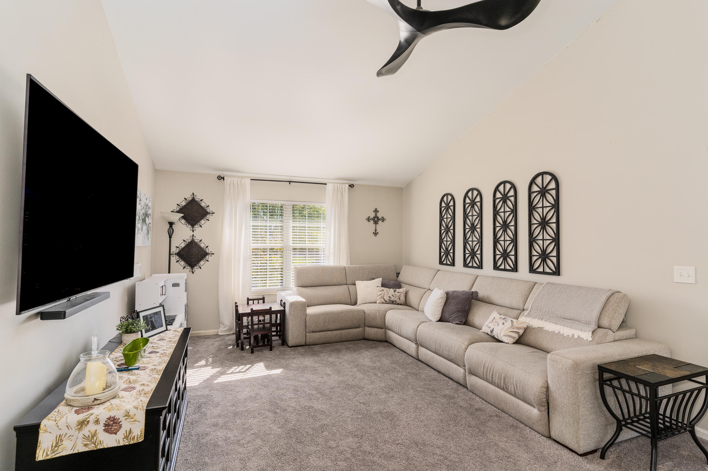 1436 Cayton Road Florence, KY 41042 - Photo 4 of 36 Gallery Image 4