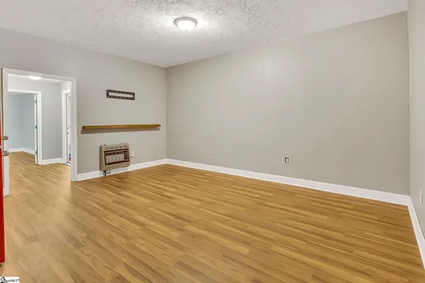 $457,000 | 207 North Hogan Drive, Westminster, SC 29693