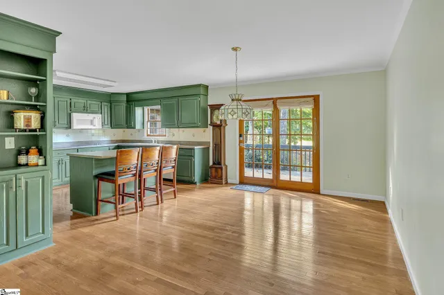 $457,000 | 207 North Hogan Drive, Westminster, SC 29693