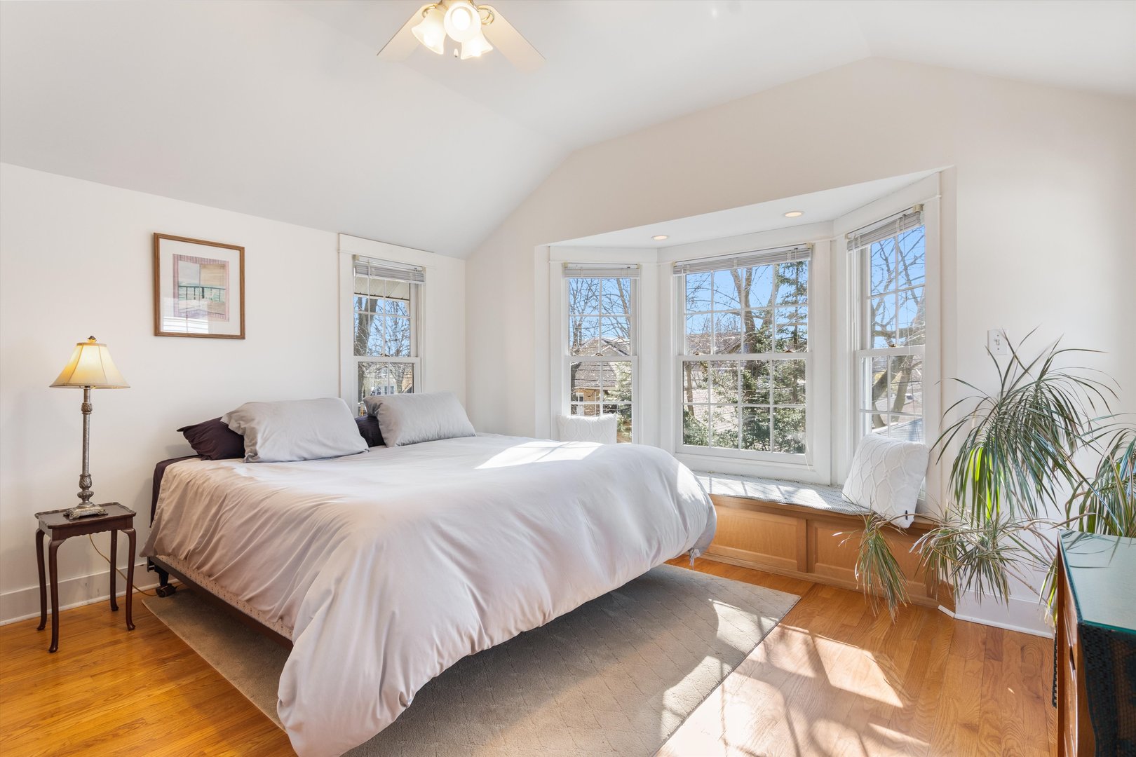 2230 Pioneer Road Evanston, IL 60201 - Photo 17 of 37 Gallery Image 17