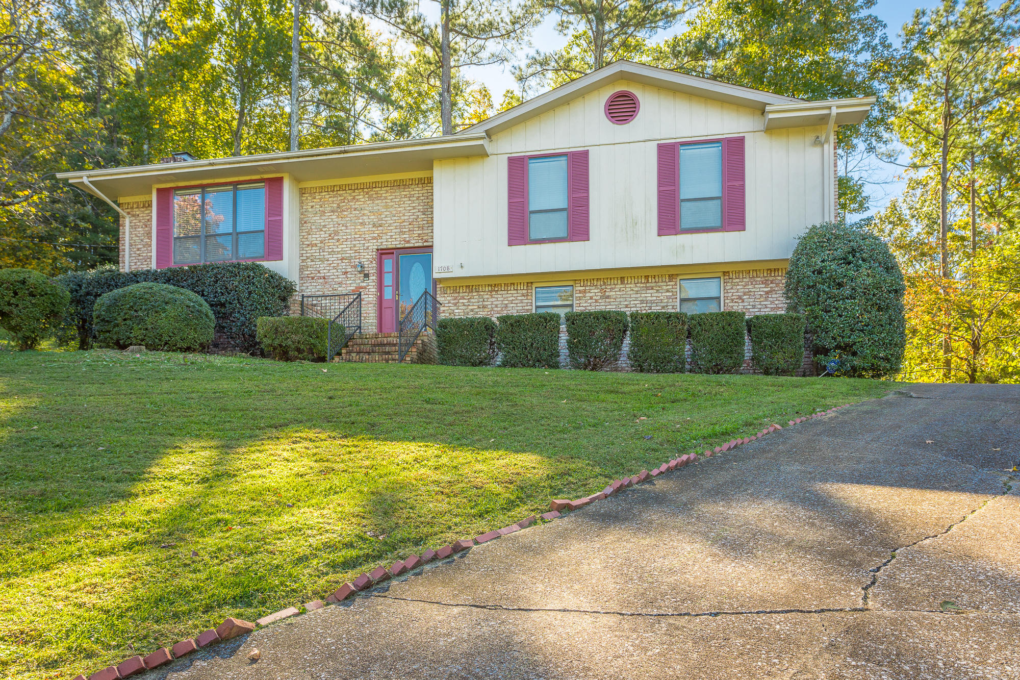 1708 Spring View Lane Chattanooga, TN 37421 - Photo 1 of 34 1708 Spring View Ln. HD-75