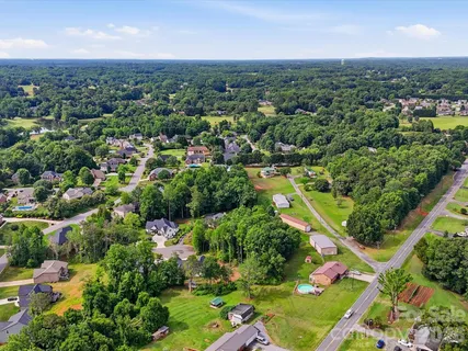 $40,000 | 3710 Whitney Drive Northeast, Hickory, NC 28601