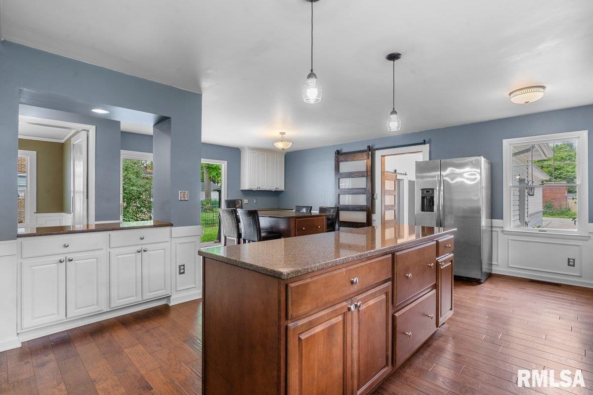 1325 South Bates Avenue Springfield, IL 62704 - Photo 15 of 55