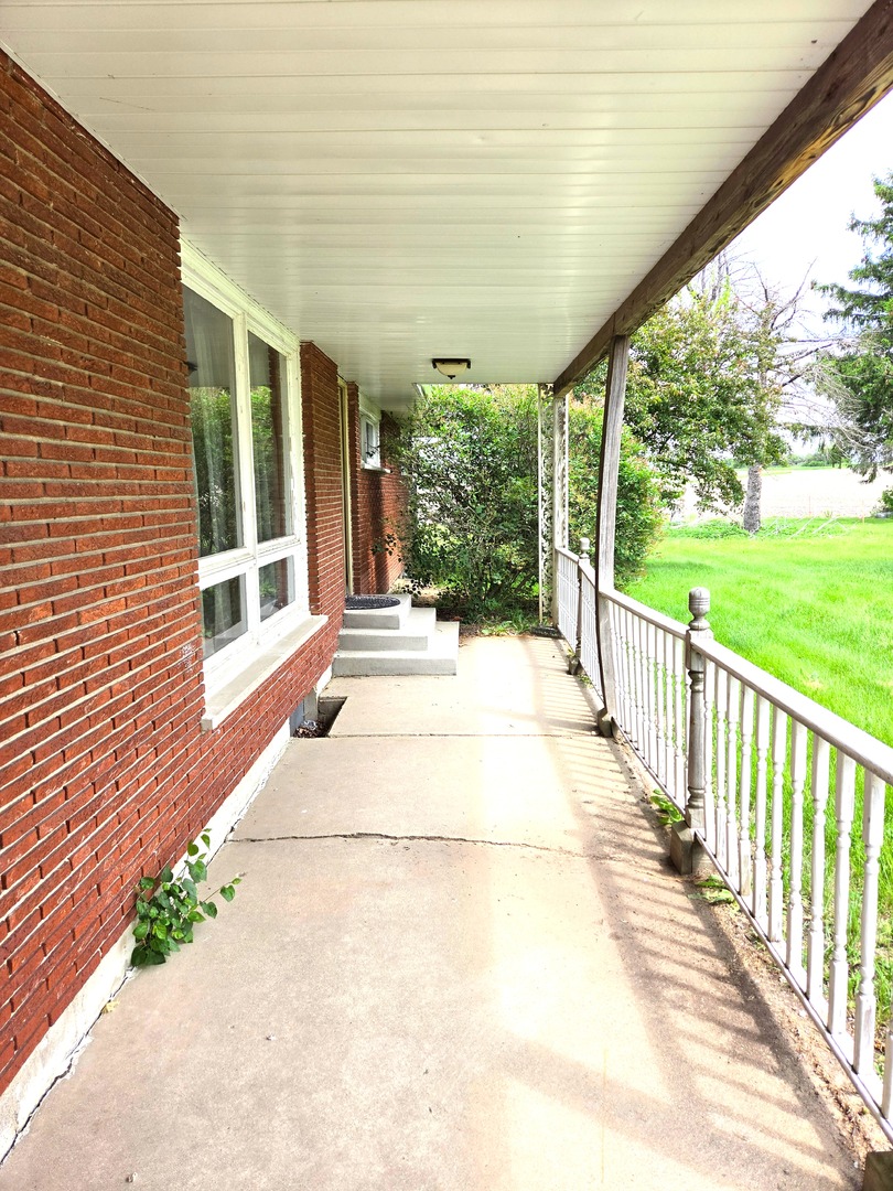 2335 North 30th Road Marseilles, IL 61341 - Photo 2 of 25