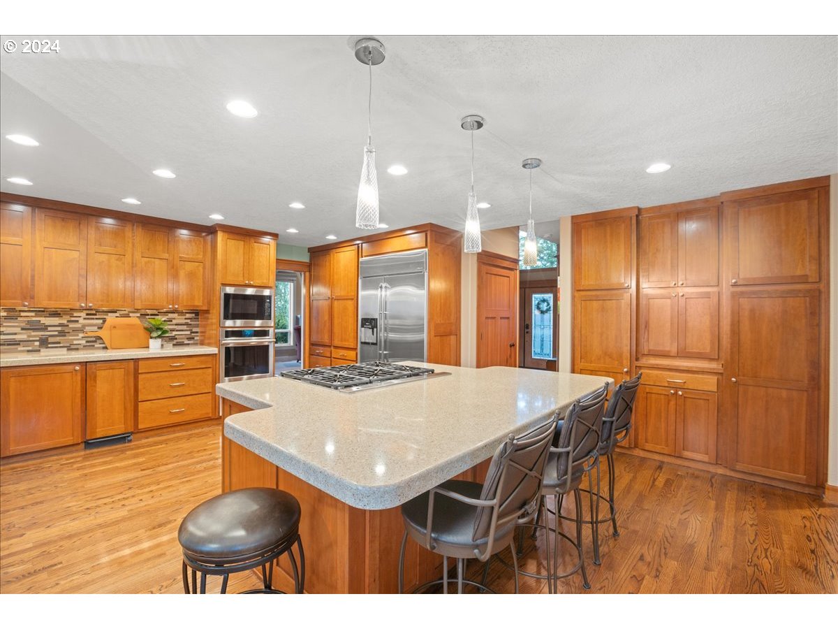16321 Southwest Bell Road Sherwood, OR 97140 - Photo 16 of 48 Kitchen