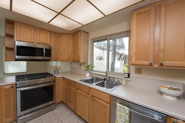 $579,000 | 908 Shady Oak Drive, Santa Rosa, CA 95404