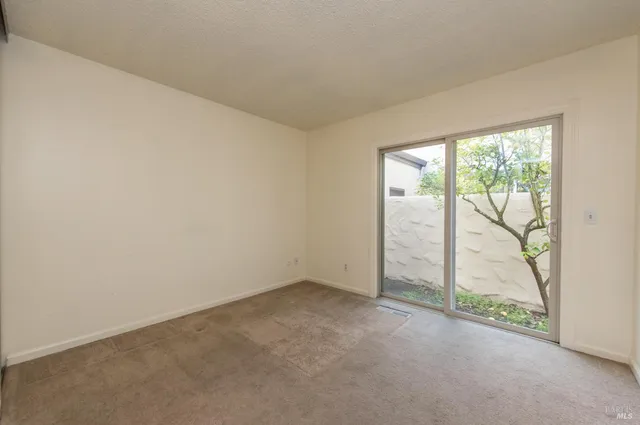 $579,000 | 908 Shady Oak Drive, Santa Rosa, CA 95404