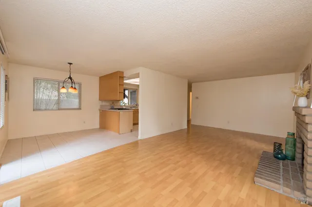 $579,000 | 908 Shady Oak Drive, Santa Rosa, CA 95404