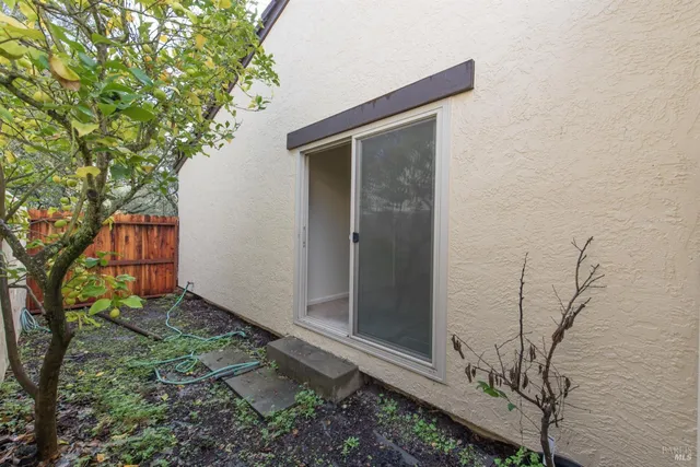 $579,000 | 908 Shady Oak Drive, Santa Rosa, CA 95404