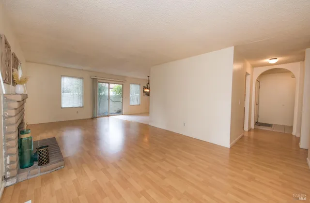 $579,000 | 908 Shady Oak Drive, Santa Rosa, CA 95404