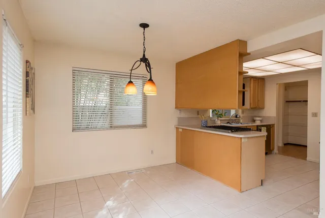 $579,000 | 908 Shady Oak Drive, Santa Rosa, CA 95404