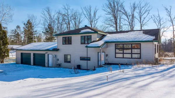 $299,900 | 1606 South Lake Irving Drive Southwest, Bemidji, MN 56601