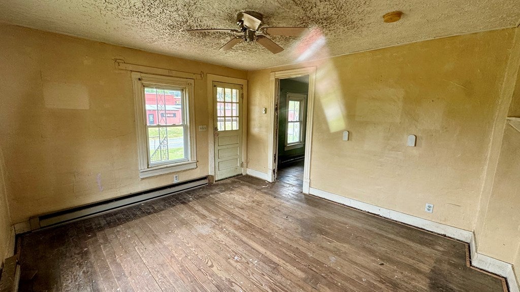 2225 West Ridge Road Wytheville, VA 24382 - Photo 10 of 28 Gallery Image 10