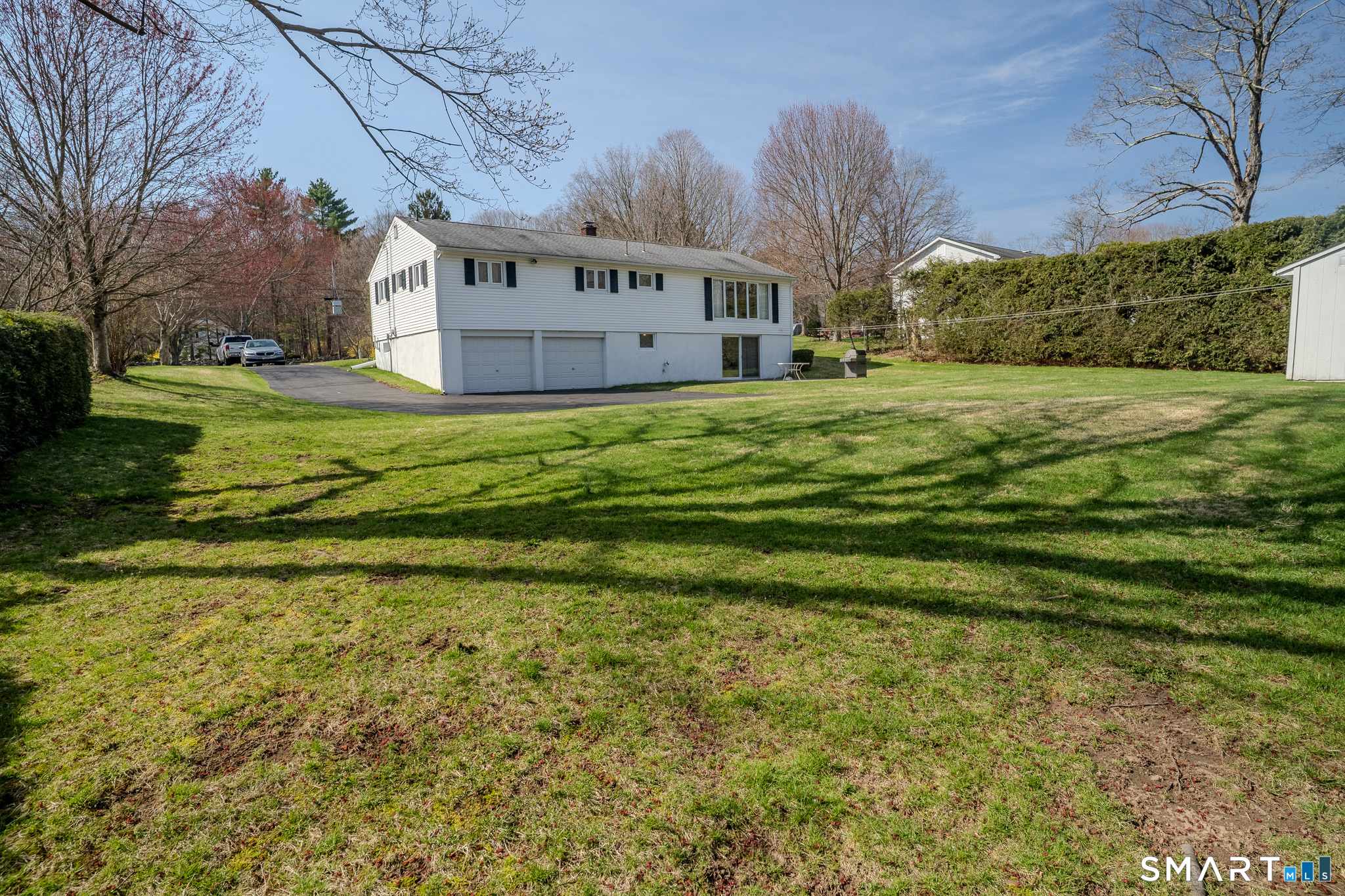 192 Breakneck Hill Road Middlebury, CT 06762 - Photo 3 of 16