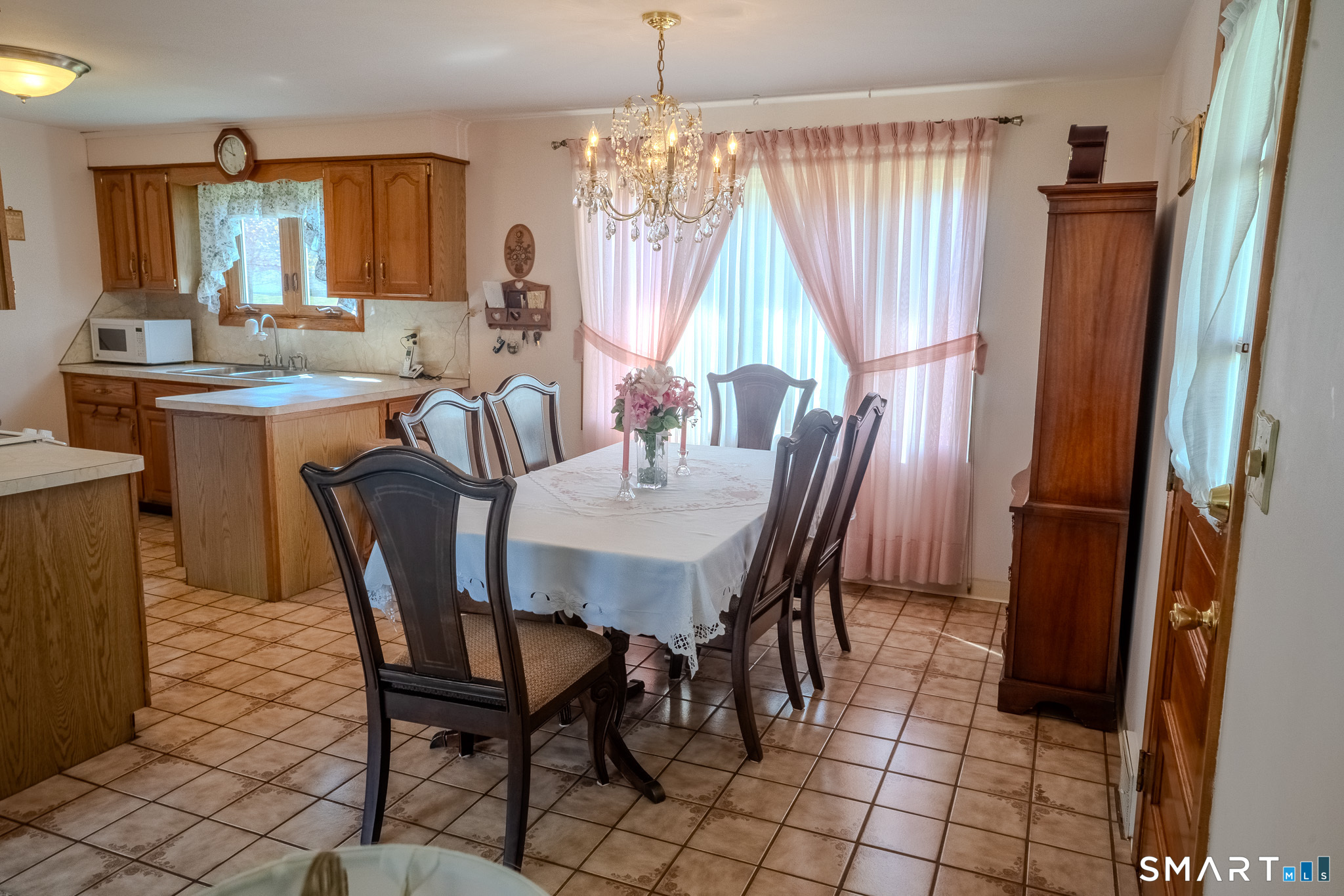 192 Breakneck Hill Road Middlebury, CT 06762 - Photo 6 of 16