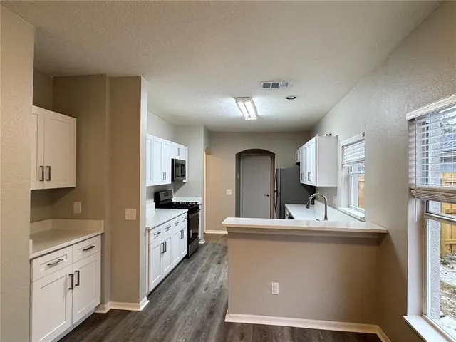 $2,595 | 14938 Deer Meadow Drive, Lutz, FL 33559