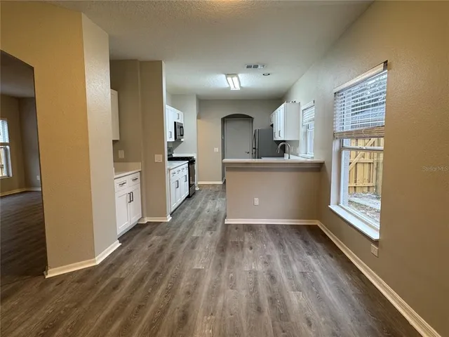 $2,595 | 14938 Deer Meadow Drive, Lutz, FL 33559