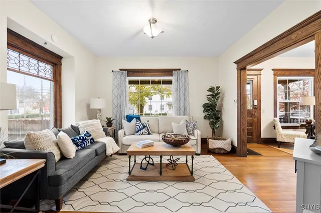 $193,000 | 160 South Seward Avenue, Auburn, NY 13021