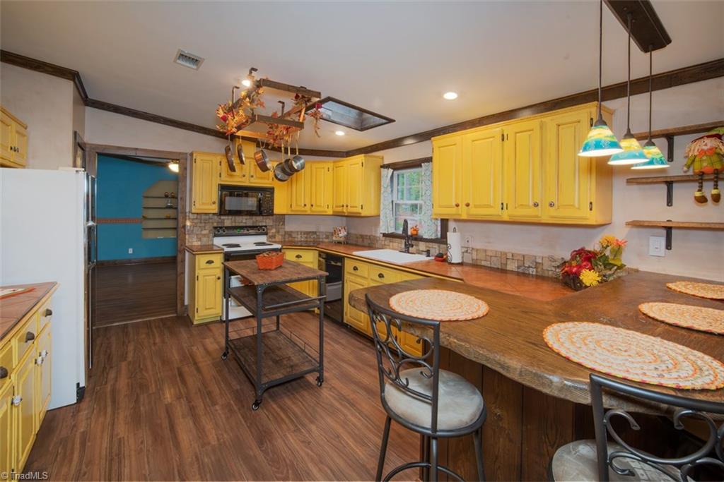 147 Germantown Road Pelham, NC 27311 - Photo 14 of 30 Gallery Image 14