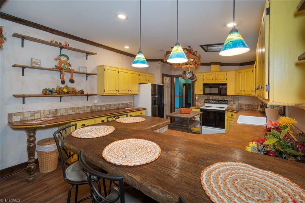 147 Germantown Road Pelham, NC 27311 - Photo 16 of 30 Gallery Image 16