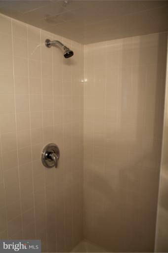 7406 Stinson Road Alexandria, VA 22306 - Photo 14 of 21 Bath