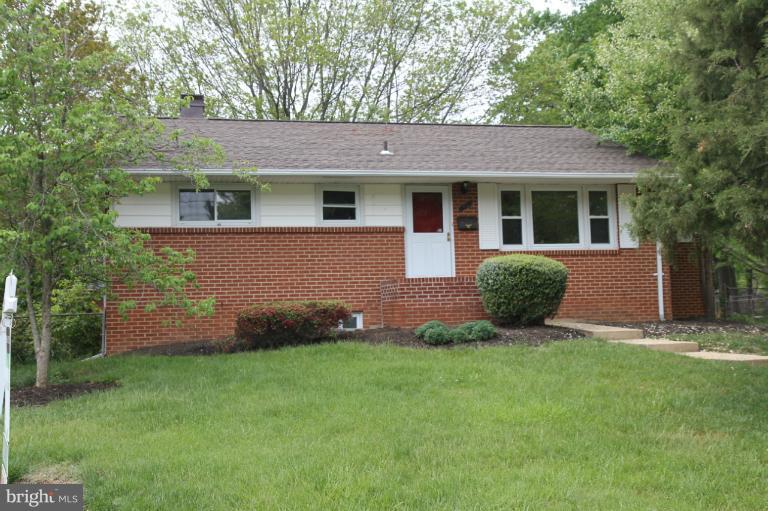 7406 Stinson Road Alexandria, VA 22306 - Photo 17 of 21 Exterior (Front)