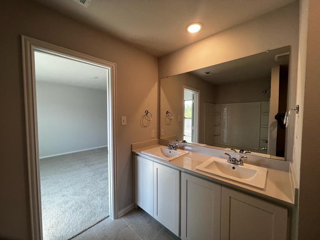 553 Hickory Rdg Drive Van Alstyne, TX 75495 - Photo 21 of 25 Gallery Image 21