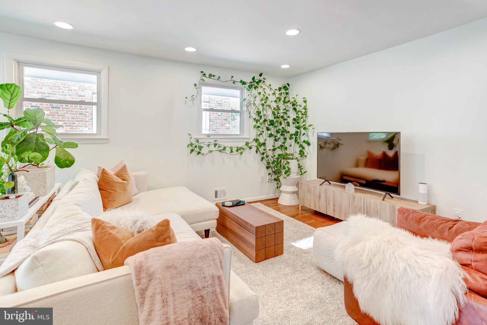 5116 Sheriff Road Northeast Washington, DC 20019 - Photo 5 of 26