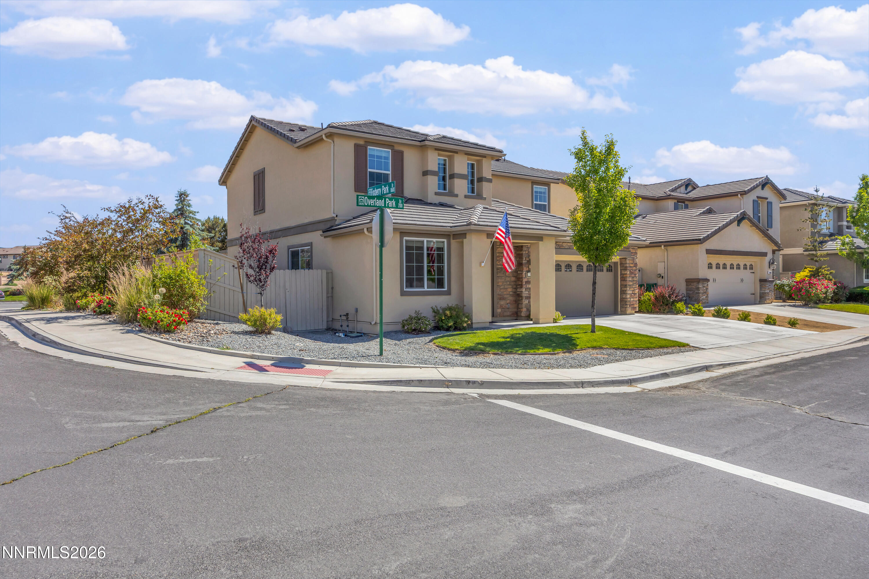2190 Overland Park Drive Reno, NV 89521 - Photo 3 of 39 2_img_1472
