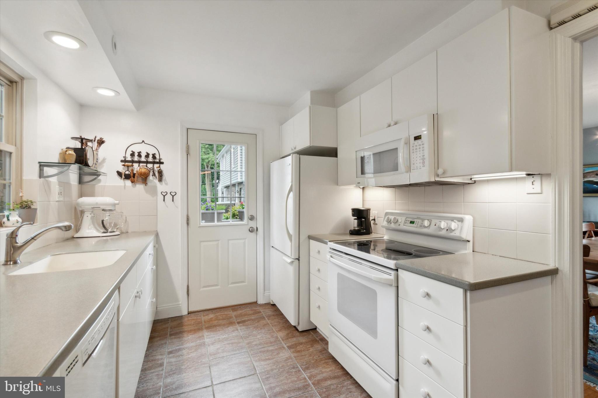 534 Brookview Lane Havertown, PA 19083 - Photo 12 of 43