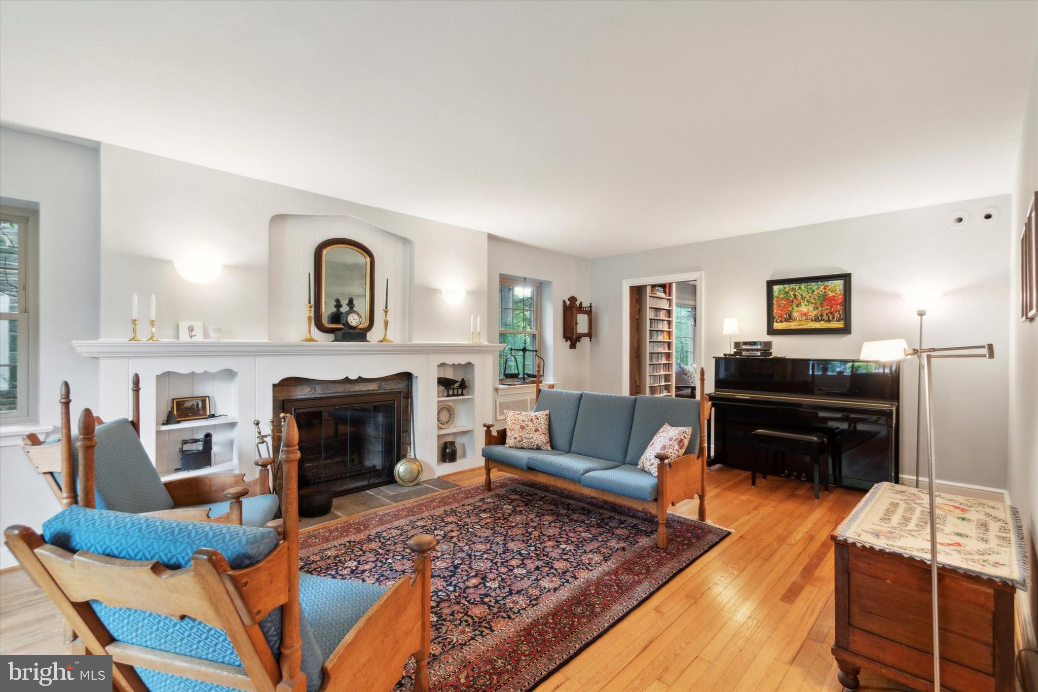 534 Brookview Lane Havertown, PA 19083 - Photo 5 of 43