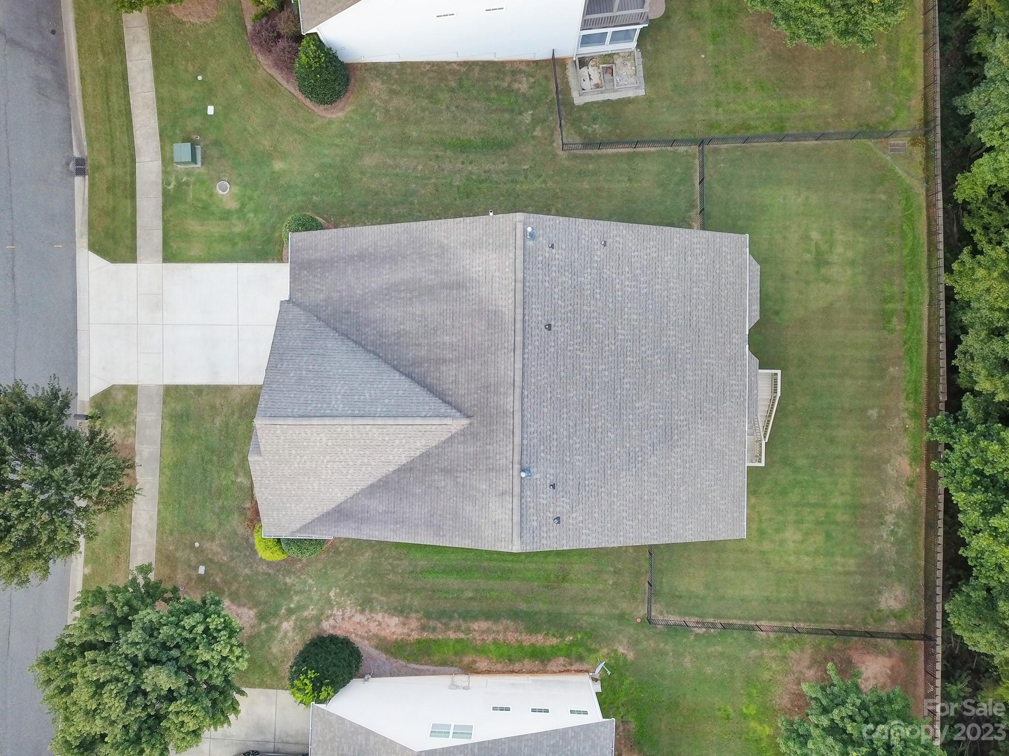818 Treasure Court Fort Mill, SC 29708 - Photo 44 of 47 an aerial view of a house